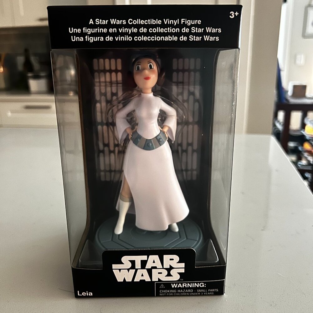 Disney Parks Star Wars Collectible Princess Leia Vinyl Doll Figure